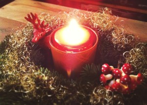 Mit Glitzerhirsch und Engelshaar.